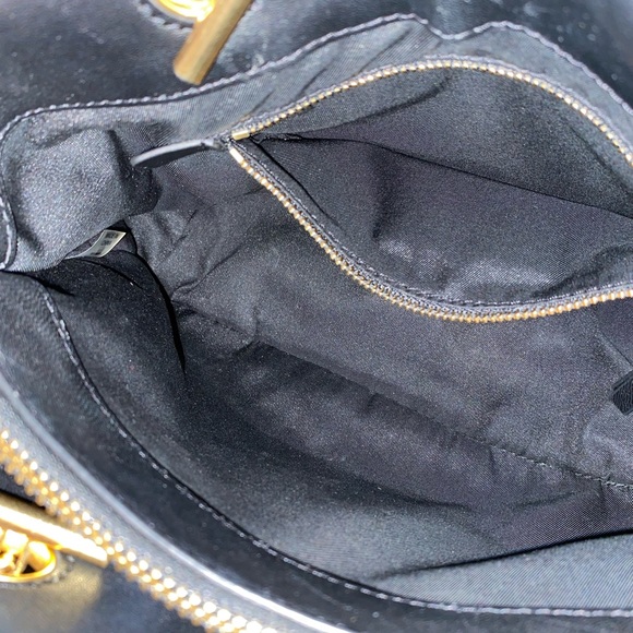 Tory Burch Fleming Triple Compartment Quilted Leather Tote - Picture 4 of 14